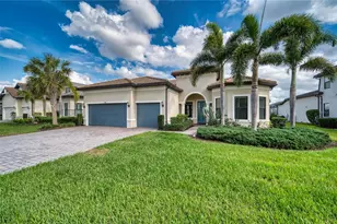 7760 Grande Shores Dr, Sarasota, FL 34240 - Photo 2