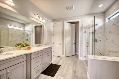 7760 Grande Shores Drive, Sarasota, FL 34240 - Photo 18