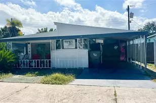 910 50th Ave Terrace W, Bradenton, FL 34207 - Photo 2