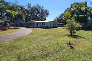 2805 49th St E, Palmetto, FL 34221 - Photo 4
