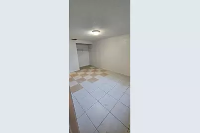 5803 9th Street Court E, Bradenton, FL 34203 - Photo 8