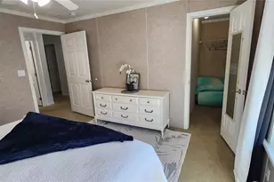 3210 Ash Terrace, Sarasota, FL 34237 - Photo 16