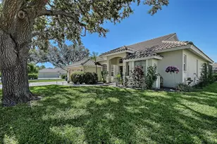 9011 Misty Creek Dr, Sarasota, FL 34241 - Photo 8