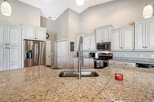 9011 Misty Creek Dr, Sarasota, FL 34241 - Photo 20