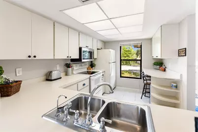 3009 Taywood Meadows #14, Sarasota, FL 34235 - Photo 6