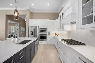 8315 Pavia Way, Bradenton, FL 34202 - Photo 16