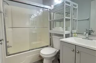 1634 Stickney Point Rd, Sarasota, FL 34231 - Photo 20