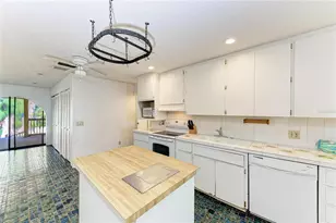 101 73rd St, Holmes Beach, FL 34217 - Photo 20