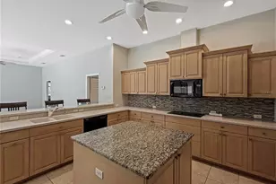 6570 Wild Orchid Ln, Sarasota, FL 34241 - Photo 14