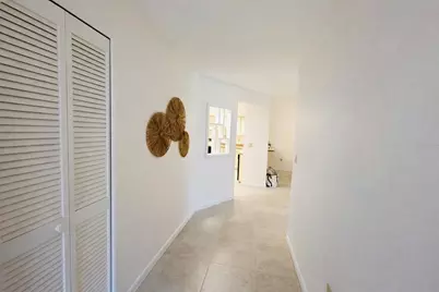 4581 Lakecrest Place #22, Sarasota, FL 34233 - Photo 4