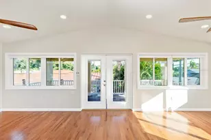 907 Riviera St, Venice, FL 34285 - Photo 10