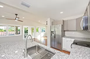 907 Riviera St, Venice, FL 34285 - Photo 20