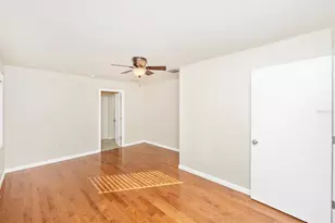 907 Riviera St, Venice, FL 34285 - Photo 30