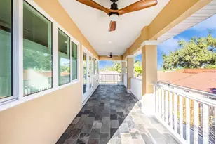 907 Riviera St, Venice, FL 34285 - Photo 4