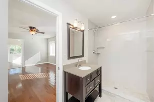 907 Riviera St, Venice, FL 34285 - Photo 34