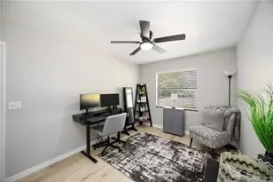 5707 Deer Hollow Ln W, Sarasota, FL 34232 - Photo 22