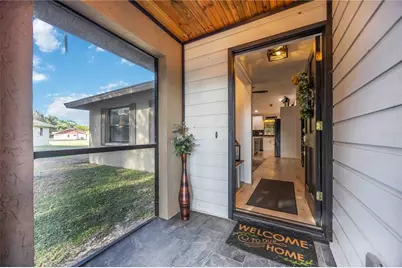 5707 Deer Hollow Lane W, Sarasota, FL 34232 - Photo 4