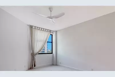 1241 Gulf Of Mexico Drive #804, Longboat Key, FL 34228 - Photo 34