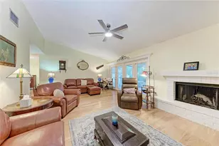 6207 Courtside Dr, Bradenton, FL 34210 - Photo 14