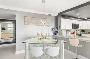 6265 Sun Blvd, Saint Petersburg, FL 33715 - Photo 14