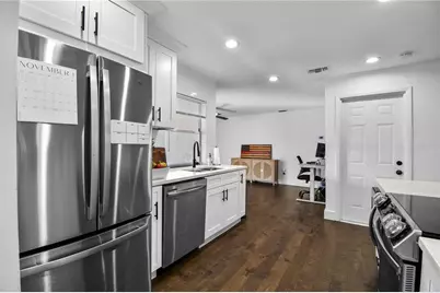 7304 Claries Drive, Sarasota, FL 34243 - Photo 14