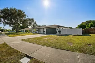 7304 Claries Dr, Sarasota, FL 34243 - Photo 50