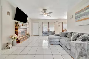 605 51st St W, Bradenton, FL 34209 - Photo 6