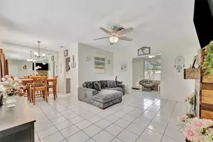605 51st St W, Bradenton, FL 34209 - Photo 4