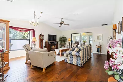 311 Oak Hill Way #26, Sarasota, FL 34232 - Photo 4