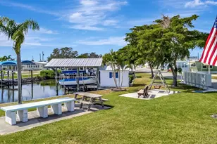 247 Palm Ln, Palmetto, FL 34221 - Photo 16