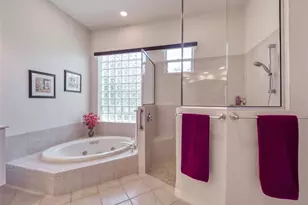 6631 Waters Edge Way, Lakewood Ranch, FL 34202 - Photo 52