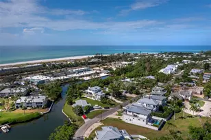 6810 Longboat Dr S, Longboat Key, FL 34228 - Photo 14