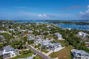 6810 Longboat Dr S, Longboat Key, FL 34228 - Photo 12