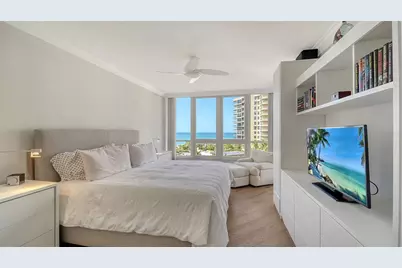 1211 Gulf Of Mexico Drive #301, Longboat Key, FL 34228 - Photo 20