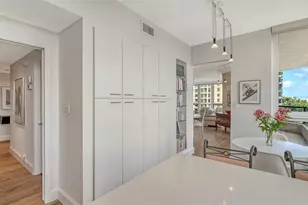 1211 Gulf of Mexico Dr, Longboat Key, FL 34228 - Photo 6