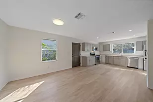1543 20th St, Sarasota, FL 34234 - Photo 8