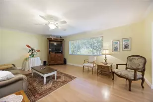 5453 Riverbluff Cir, Sarasota, FL 34231 - Photo 4