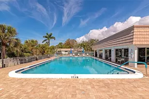 5453 Riverbluff Cir, Sarasota, FL 34231 - Photo 16