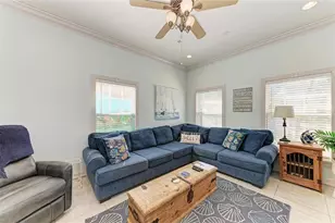 4003 5th Ave, Holmes Beach, FL 34217 - Photo 10
