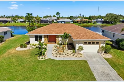 8711 51st Avenue W, Bradenton, FL 34210 - Photo 1