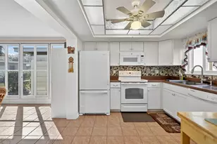 14 Strathmore Blvd, Sarasota, FL 34233 - Photo 12