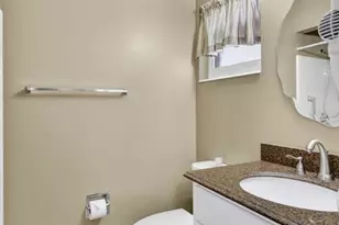 14 Strathmore Blvd, Sarasota, FL 34233 - Photo 20