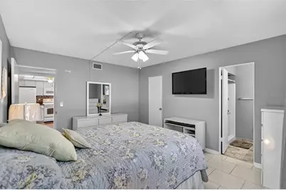 14 Strathmore Boulevard #14, Sarasota, FL 34233 - Photo 18