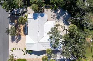 630 Venice Ln, Sarasota, FL 34242 - Photo 60