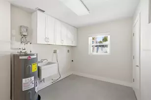 630 Venice Ln, Sarasota, FL 34242 - Photo 42