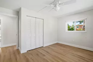 630 Venice Ln, Sarasota, FL 34242 - Photo 38