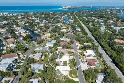 630 Venice Lane, Sarasota, FL 34242 - Photo 68