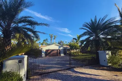 4735 Riverwood Circle, Sarasota, FL 34231 - Photo 6
