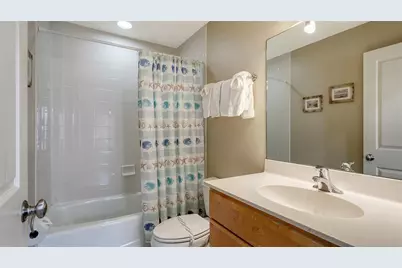 221 17th Street N, Bradenton Beach, FL 34217 - Photo 36