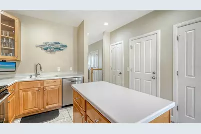 221 17th Street N, Bradenton Beach, FL 34217 - Photo 12